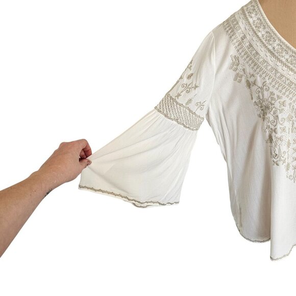 Chelsea & Theodore White Flowy Boho Embroidered Blouse Sz M - Picture 3 of 9
